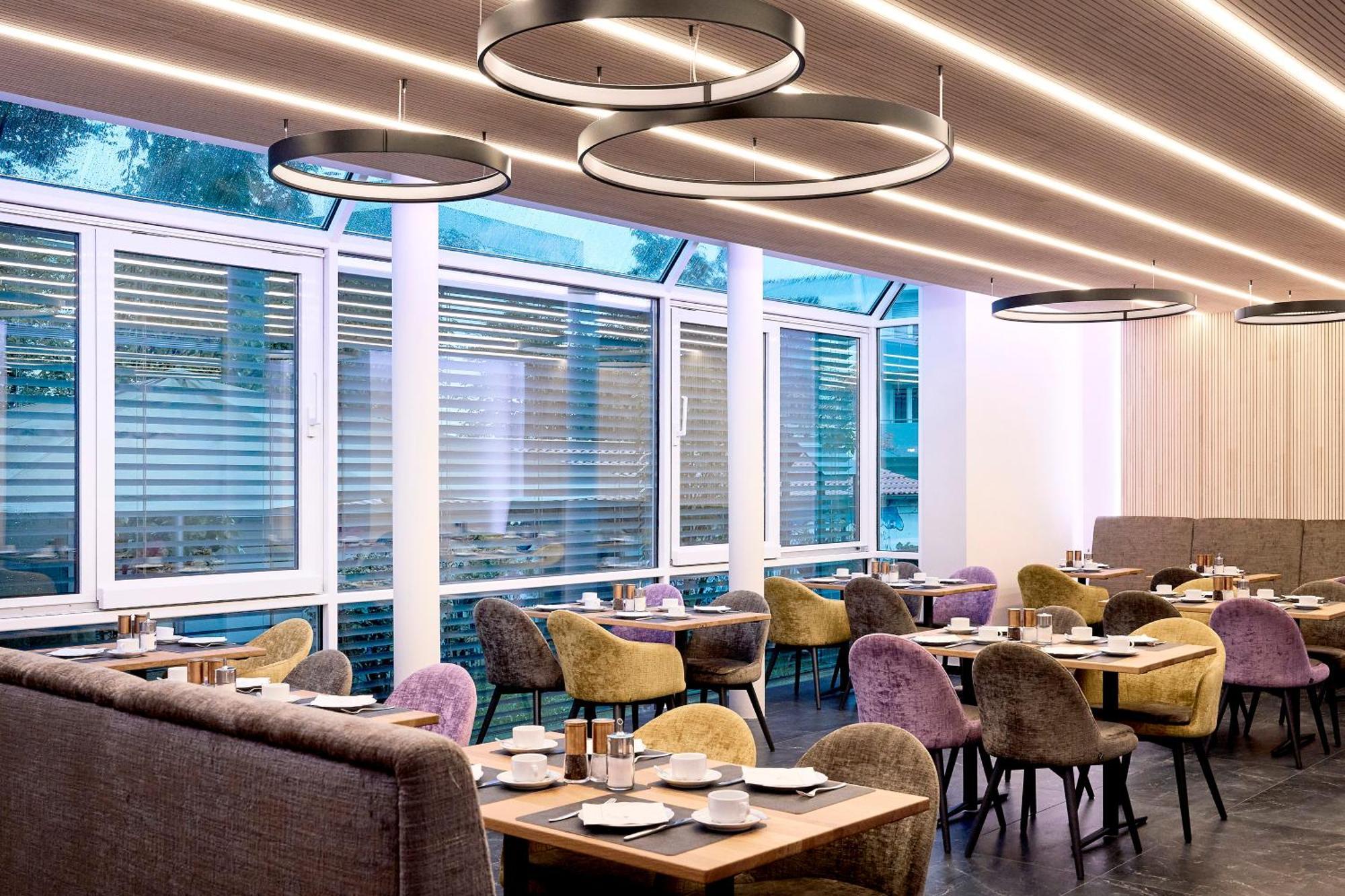 Akzent Restaurant Altdorfer Hof Hotel 4*