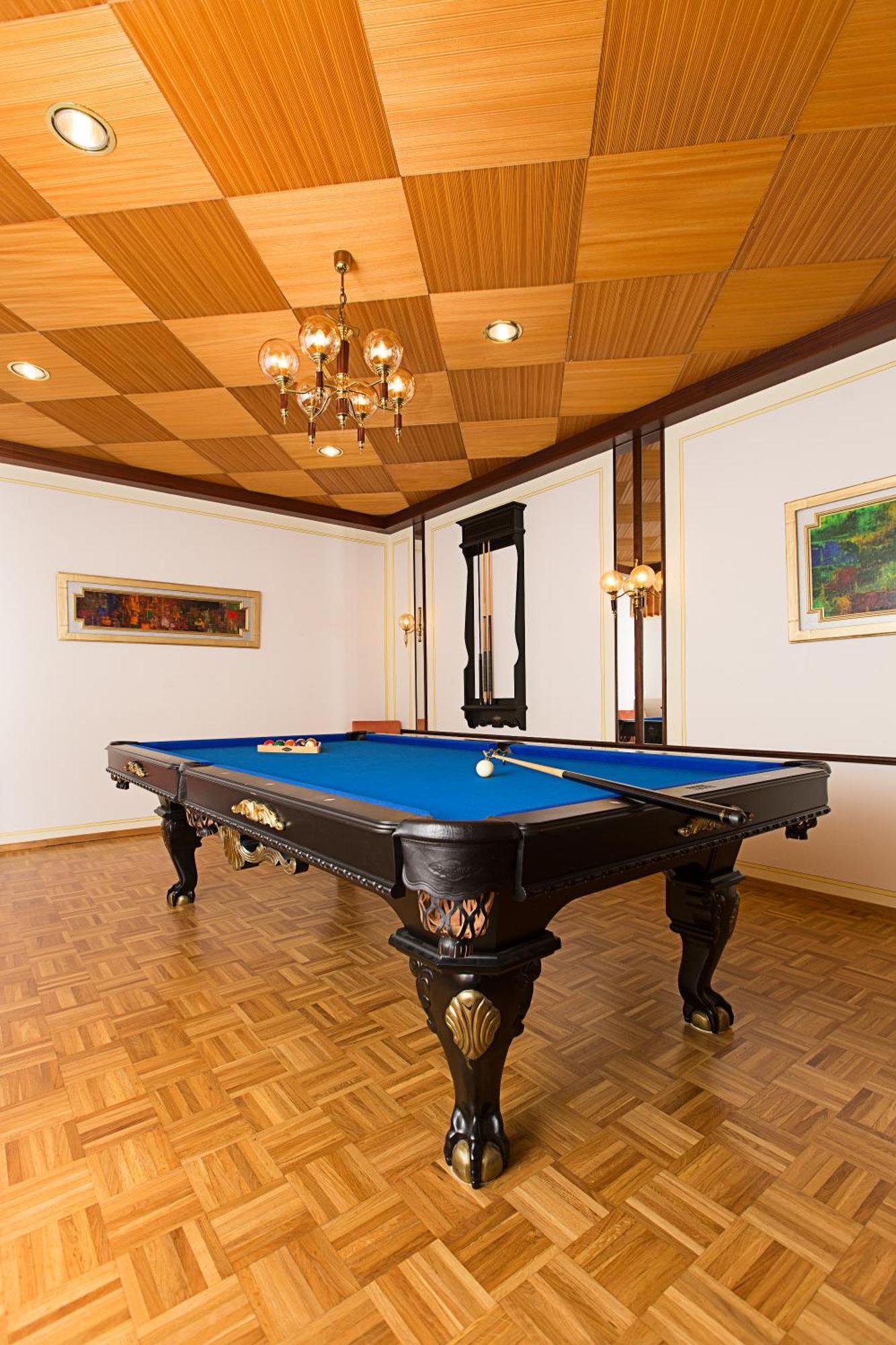 Akzent Restaurant Altdorfer Hof Hotel 4*