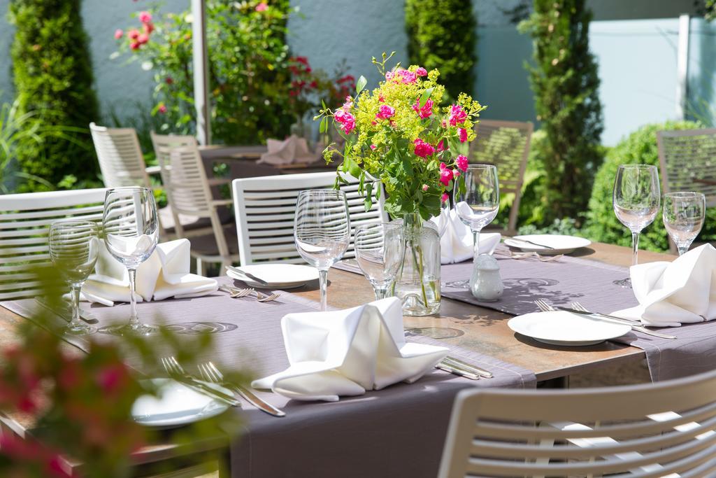 Hotel Akzent Restaurant Altdorfer Hof 4*