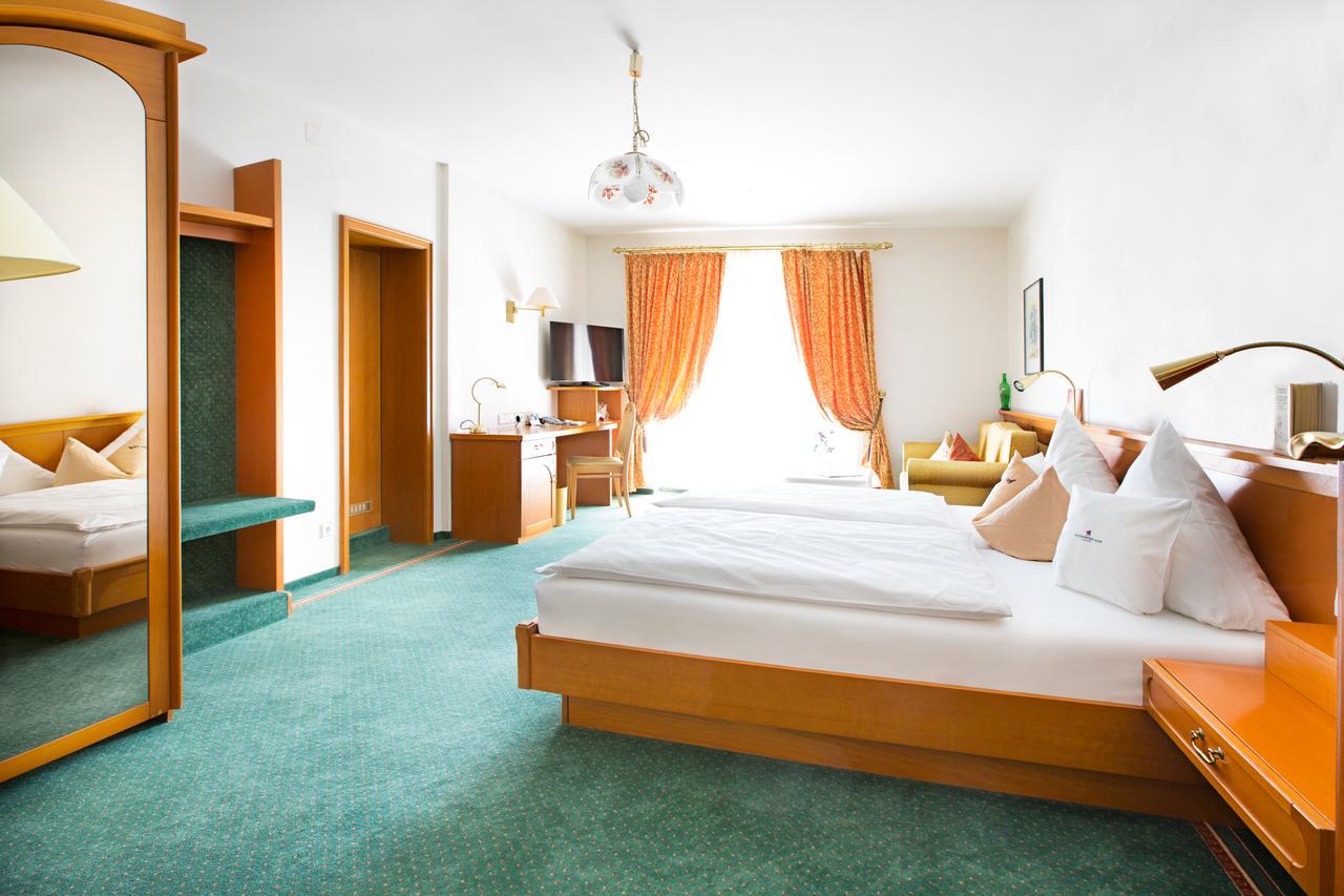 Hotel Akzent Restaurant Altdorfer Hof
