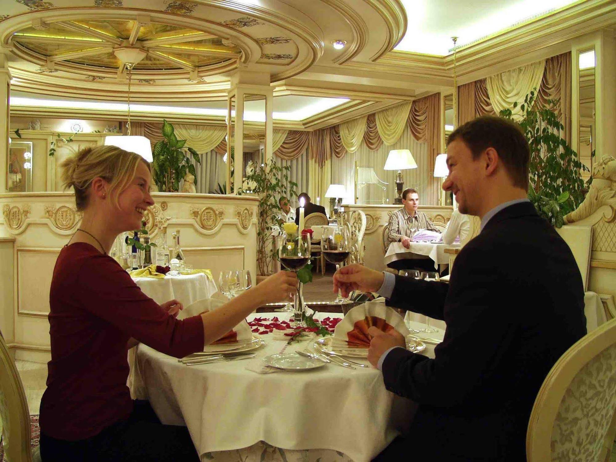Akzent Restaurant Altdorfer Hof Hotel